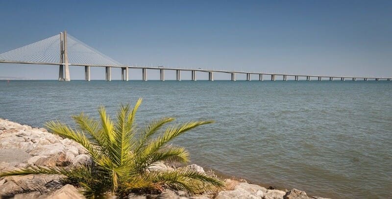 Ponte Vasco da Gama (Imagem de Walkerssk from Pixabay)